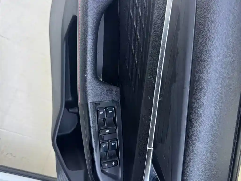 Geely Vision X3 — фото 7