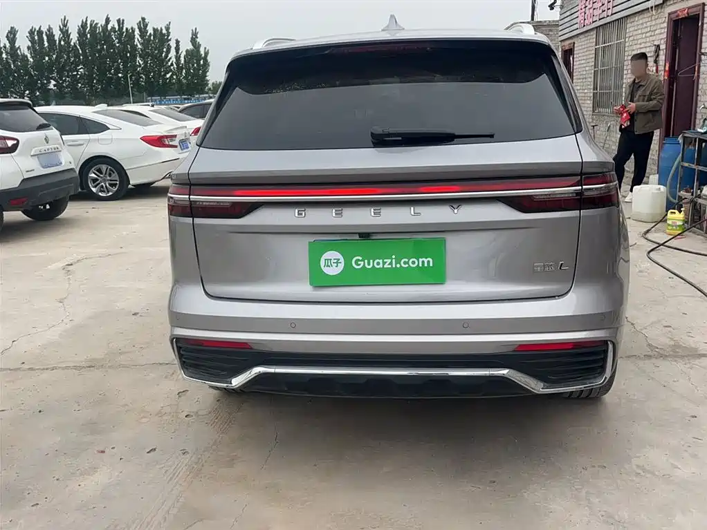 Geely Xingyue L — фото 13