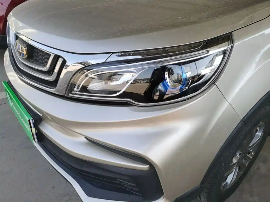 Geely Vision X3 — фото 24