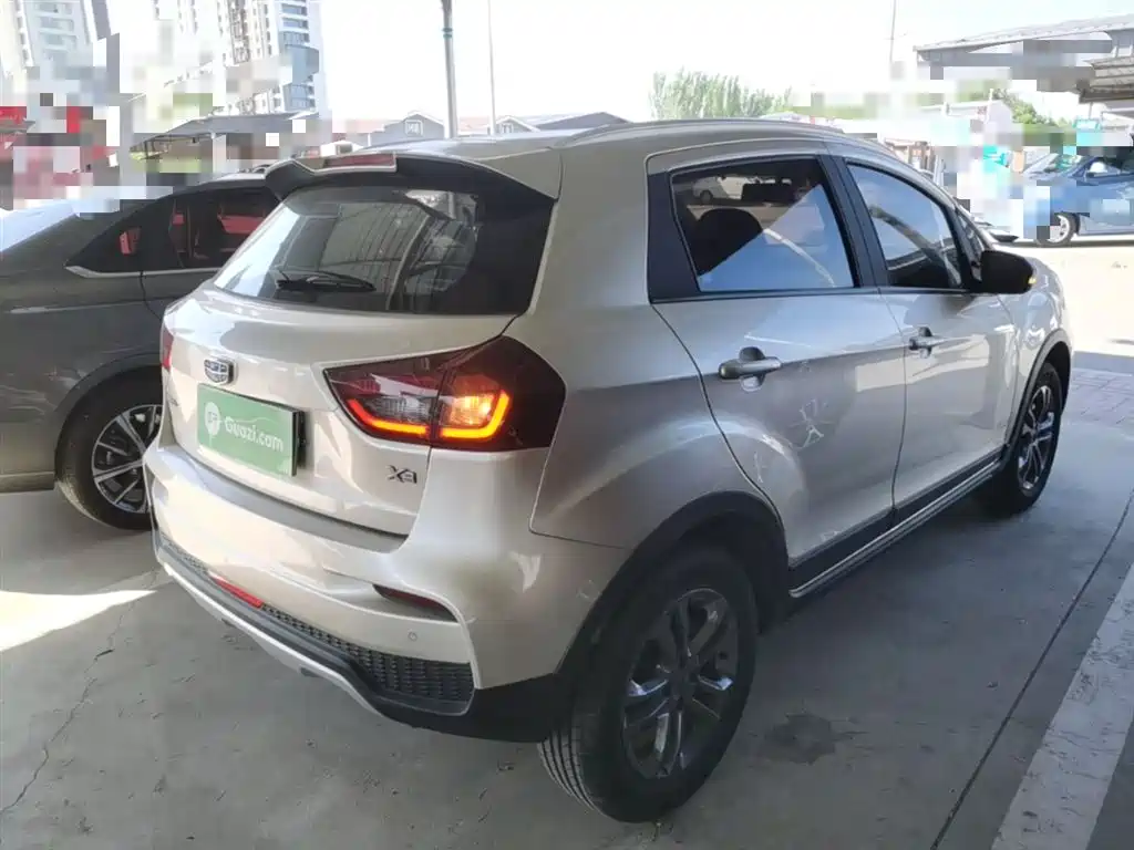 Geely Vision X3 — фото 7