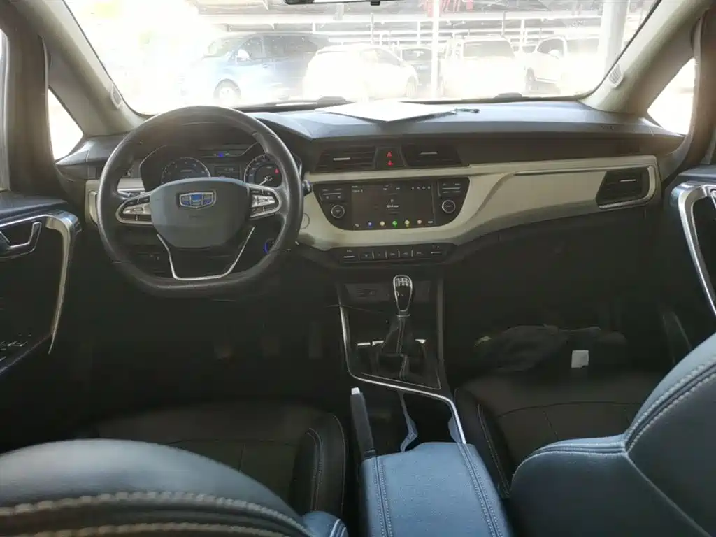 Geely Vision X3 — фото 10