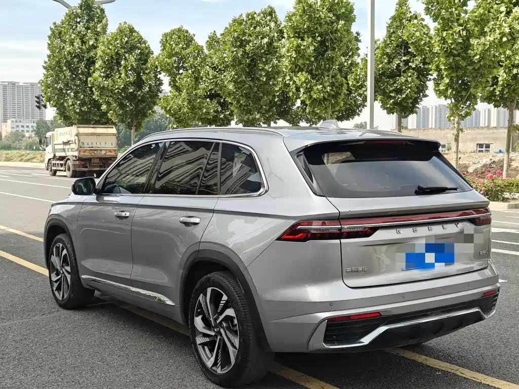 Geely Xingyue L — фото 17