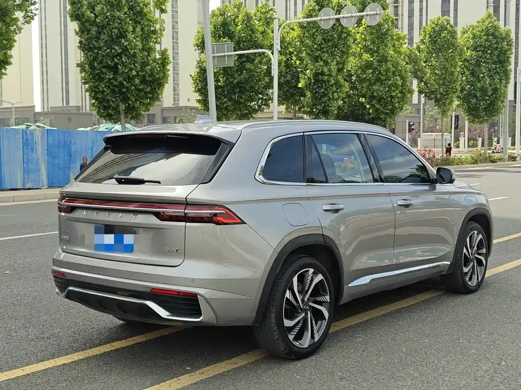 Geely Xingyue L — фото 19
