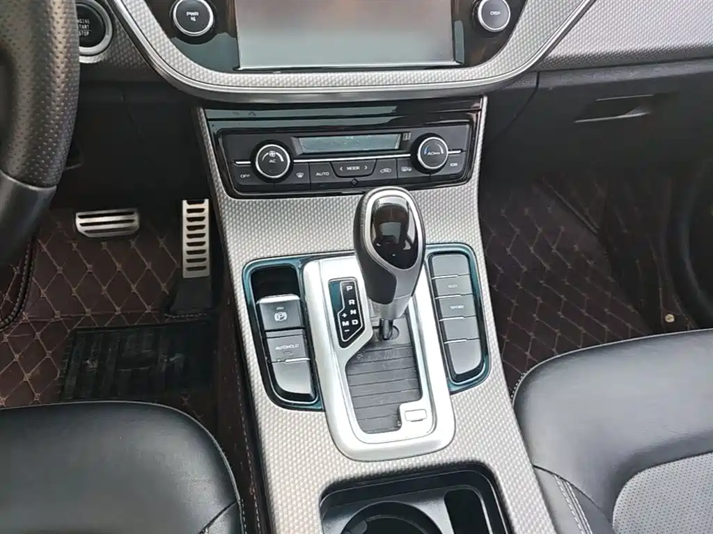 Geely Emgrand GS — фото 14