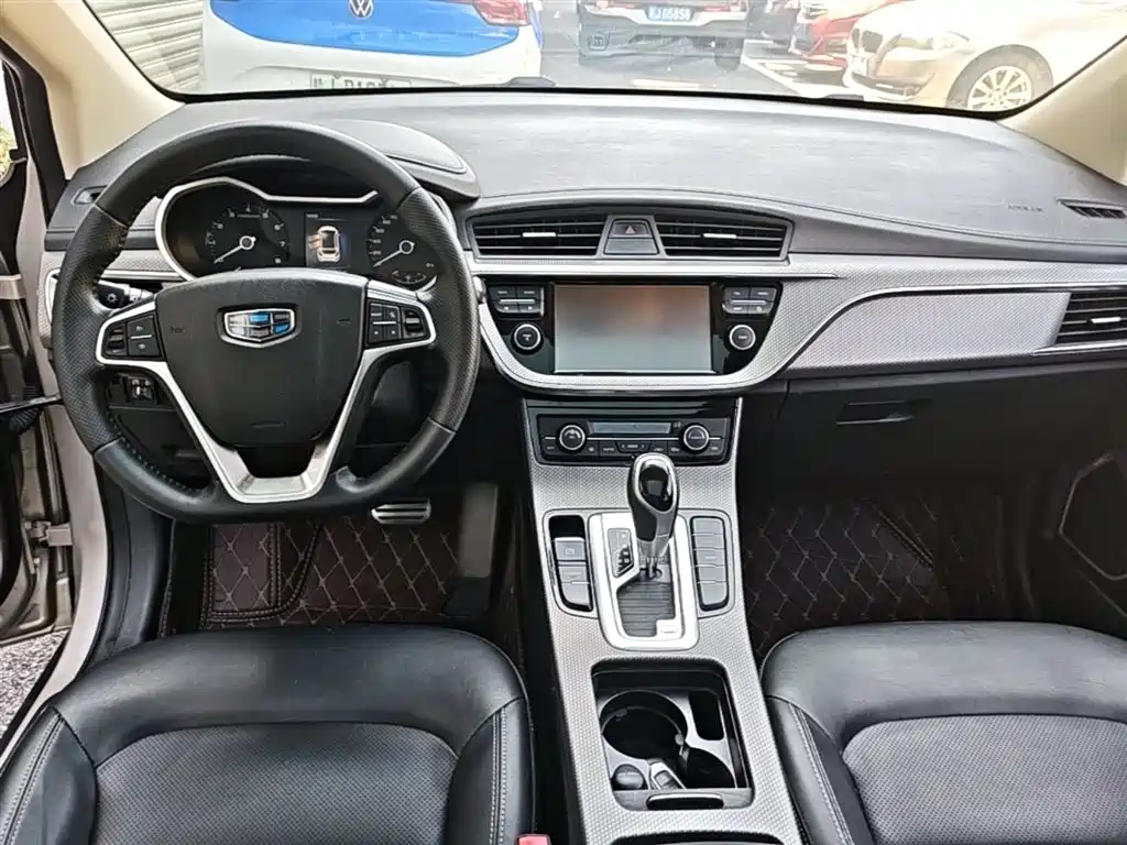 Geely Emgrand GS — фото 10