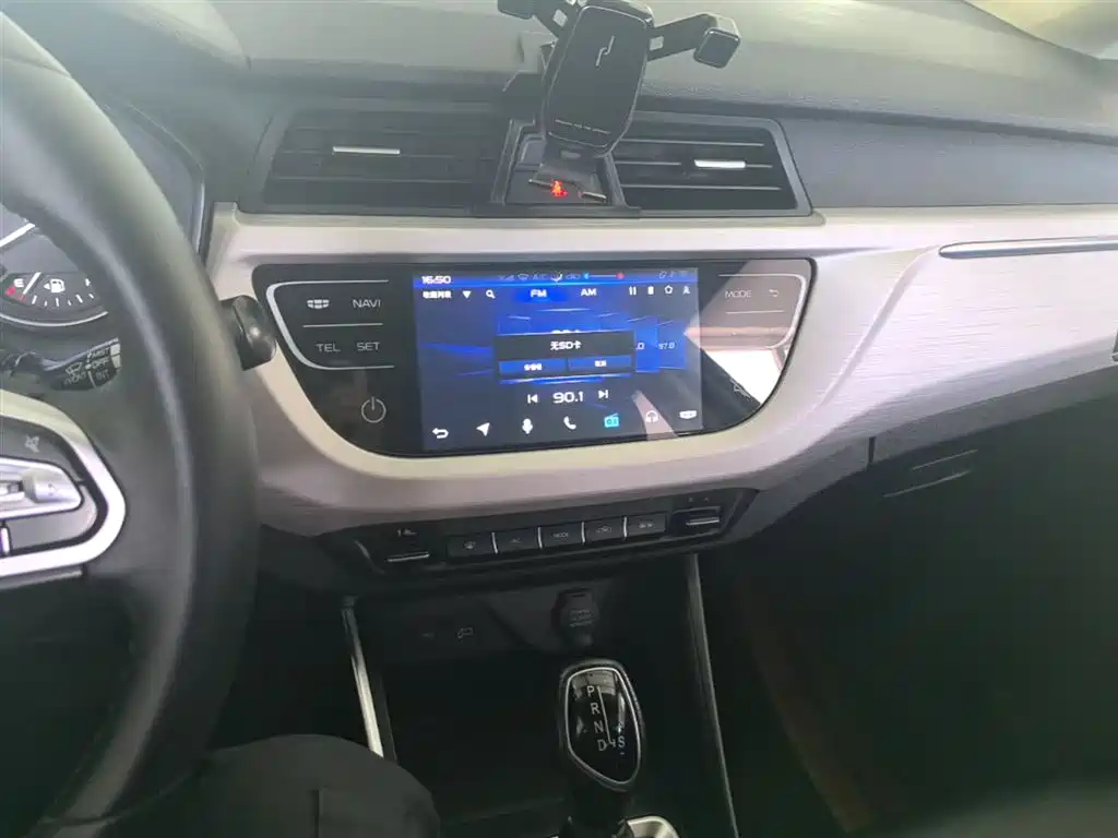 Geely Vision X3 — фото 13