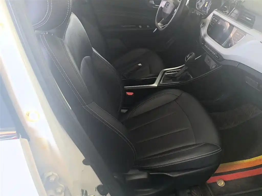Geely Vision X3 — фото 25