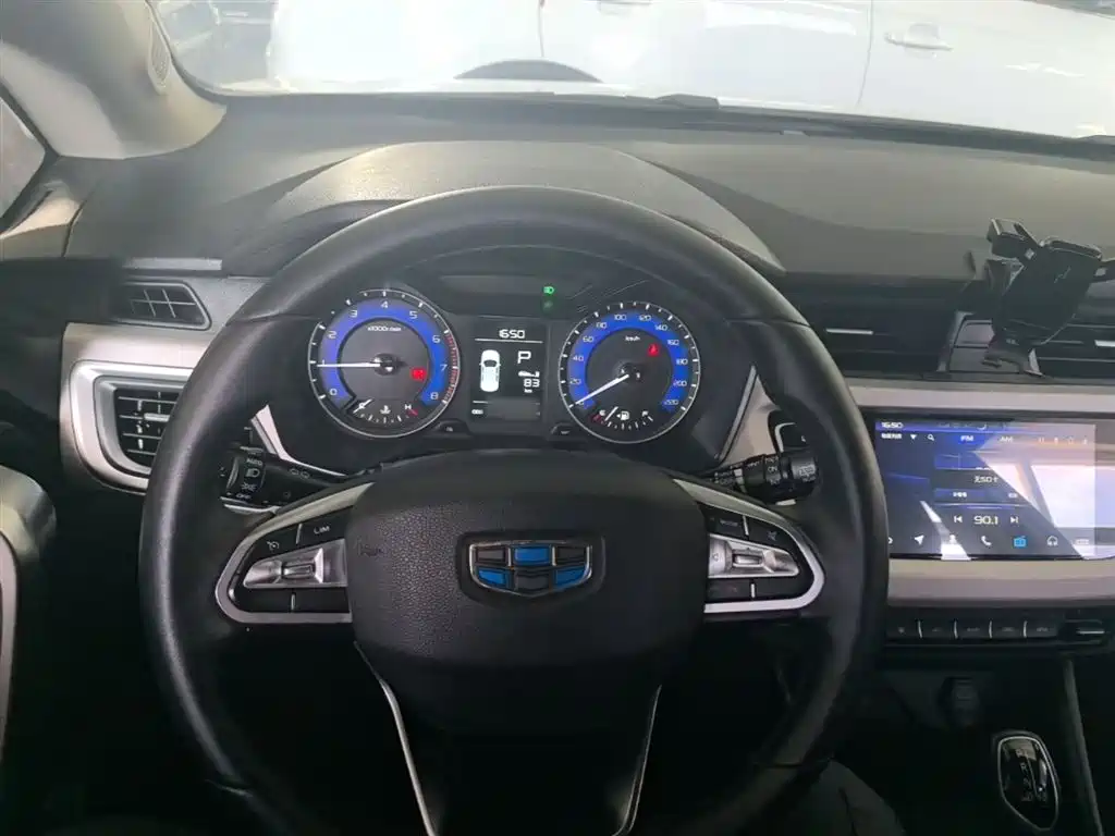 Geely Vision X3 — фото 10