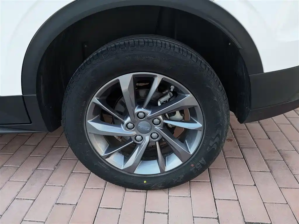 Geely Binyue — фото 18