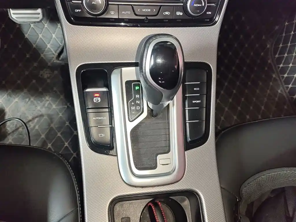 Geely Emgrand GS — фото 14