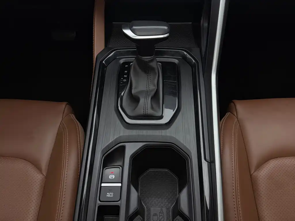 Geely Vision X6 — фото 13