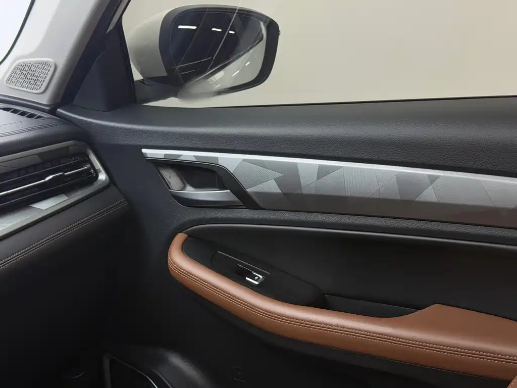 Geely Vision X6 — фото 11
