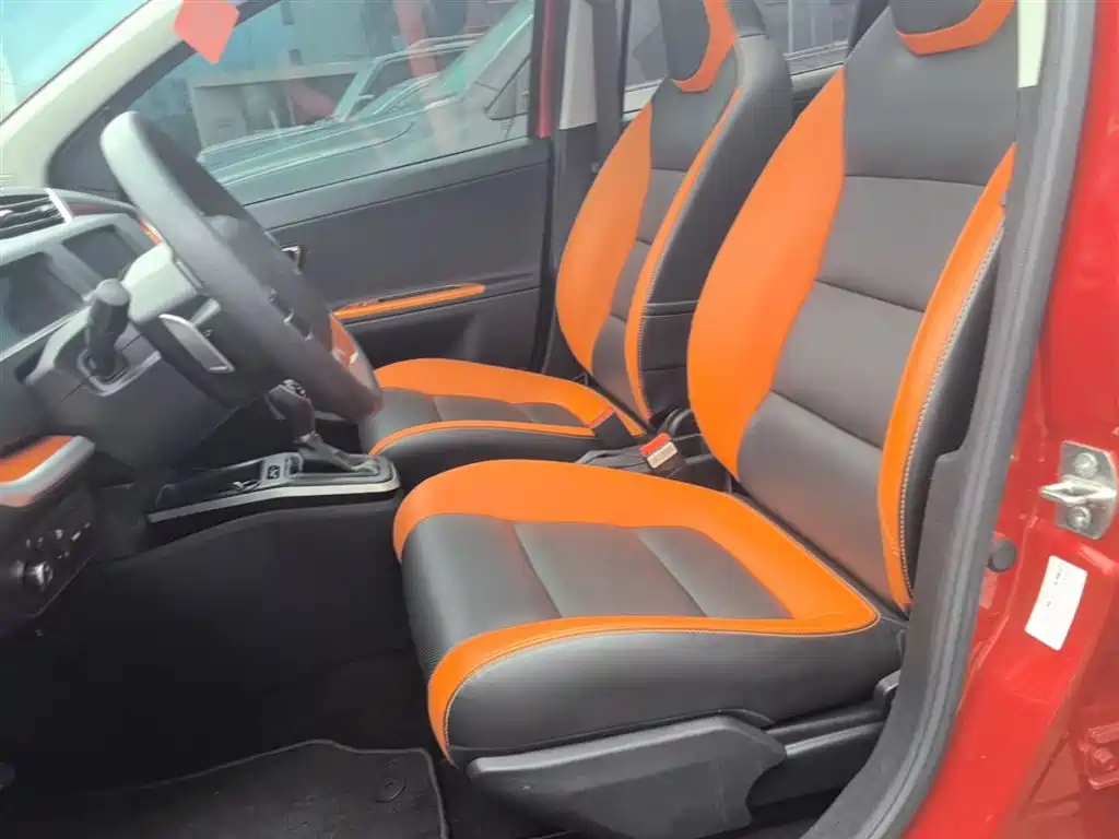 Geely Vision X1 — фото 15