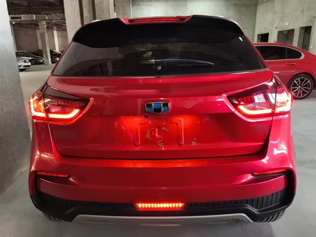 Geely Vision X3 — фото 6