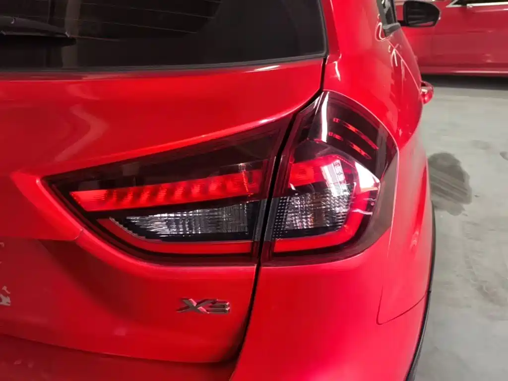 Geely Vision X3 — фото 8