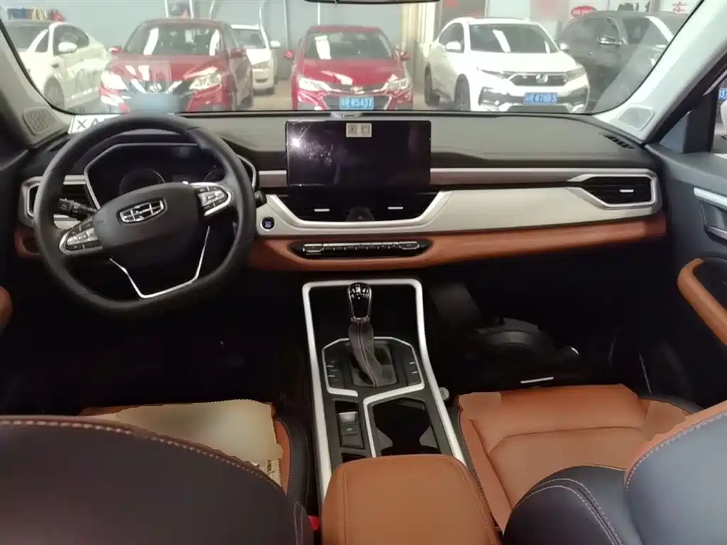 Geely Vision X6 — фото 10