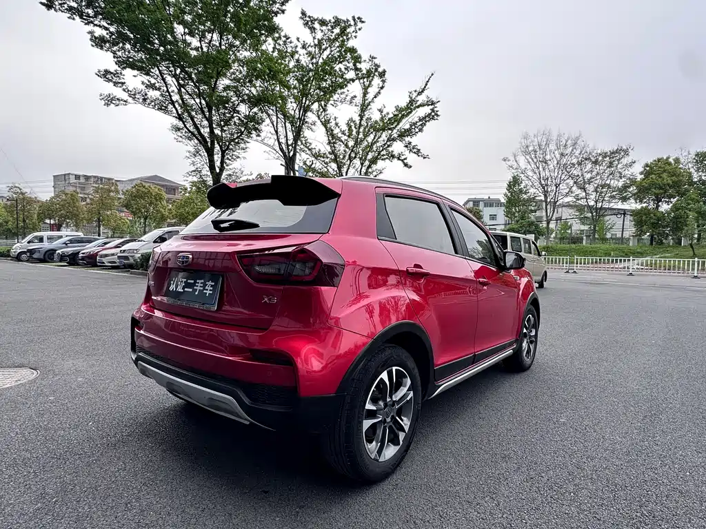Geely Vision X3 — фото 7