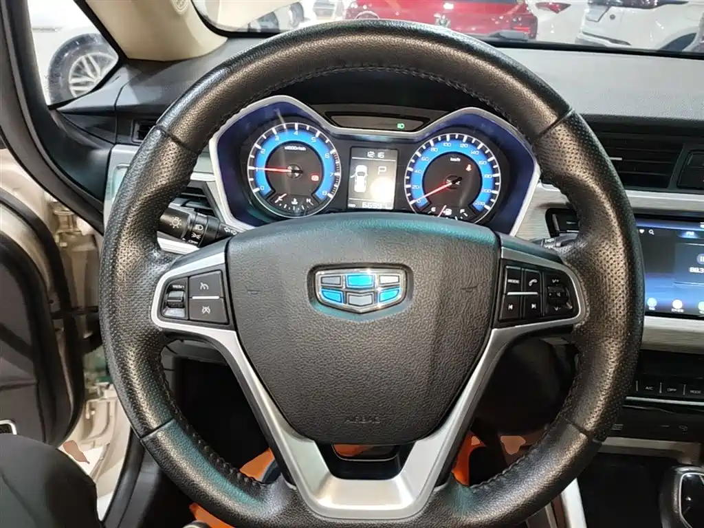 Geely Vision X3 — фото 11