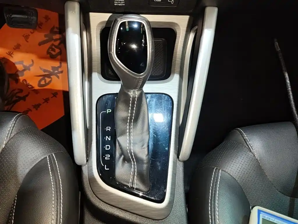 Geely Vision X3 — фото 14
