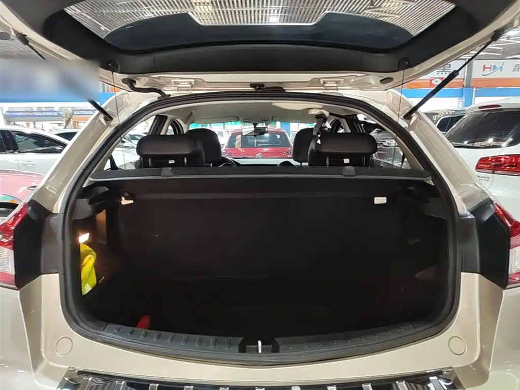 Geely Vision X3 — фото 19