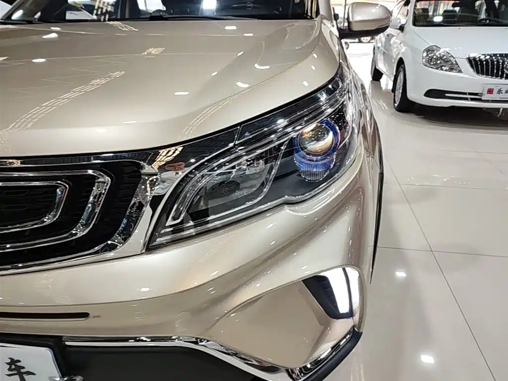 Geely Vision X3 — фото 24