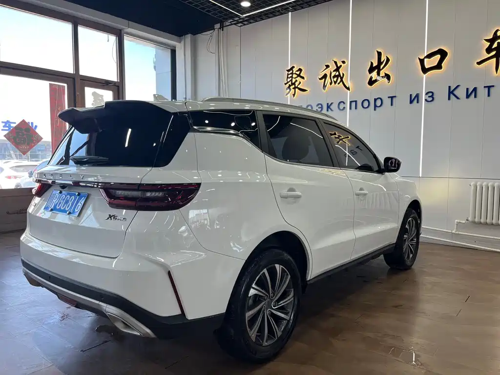 Geely Vision X6 — фото 9