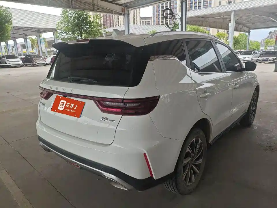 Geely Vision X6 — фото 3