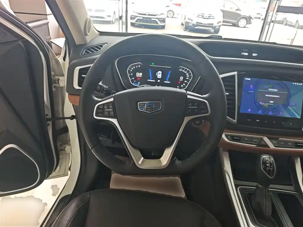 Geely Vision X6 — фото 11