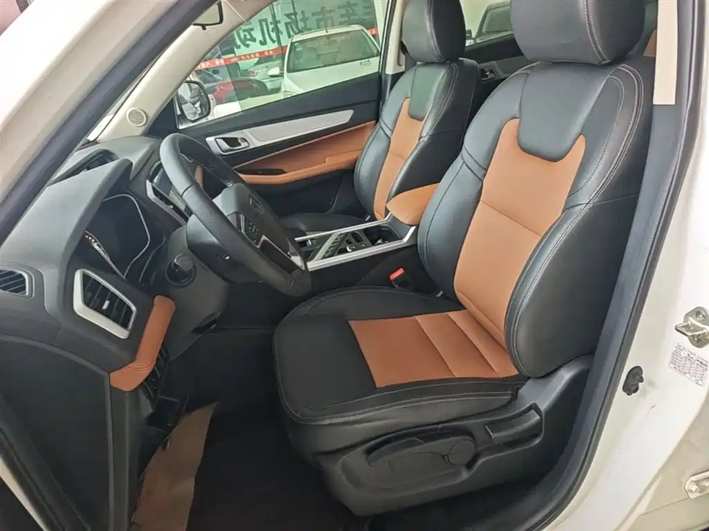 Geely Vision X6 — фото 15
