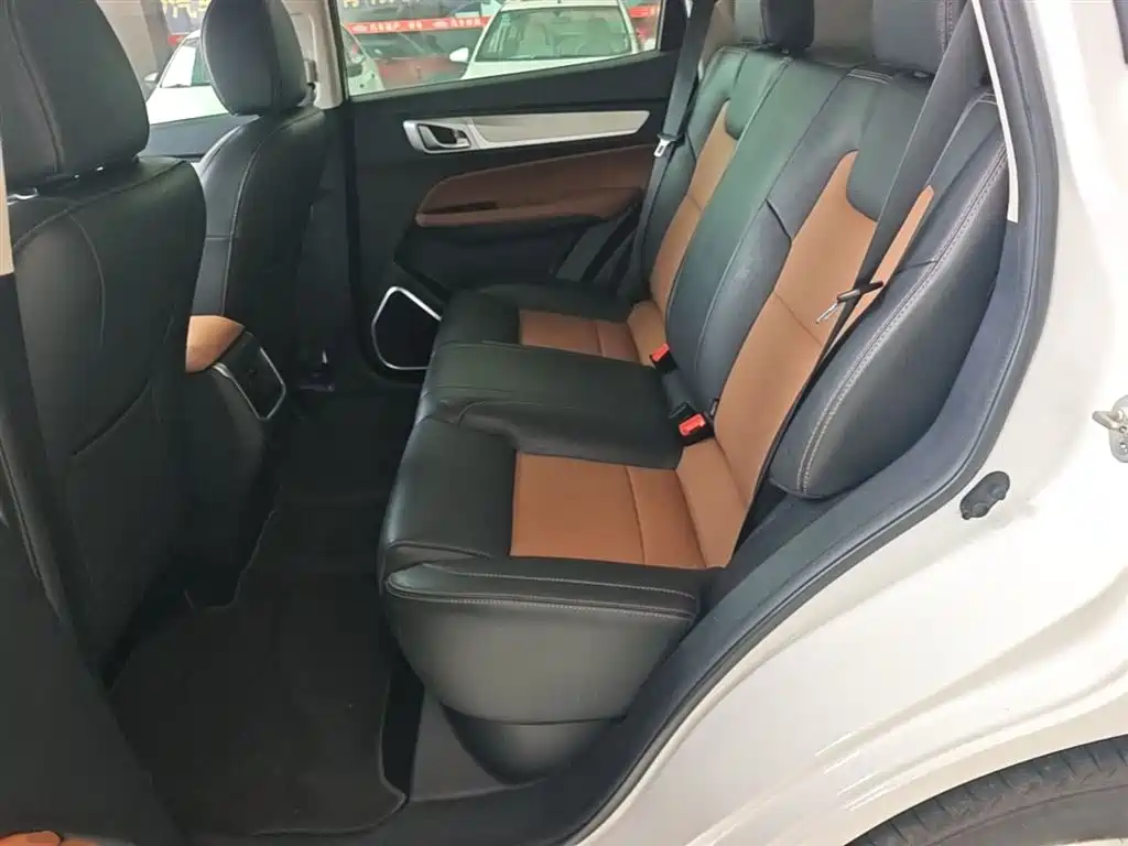 Geely Vision X6 — фото 17