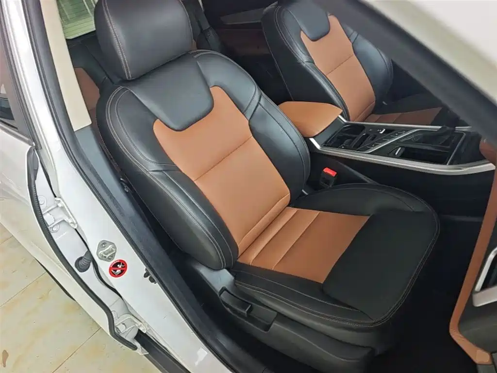 Geely Vision X6 — фото 25