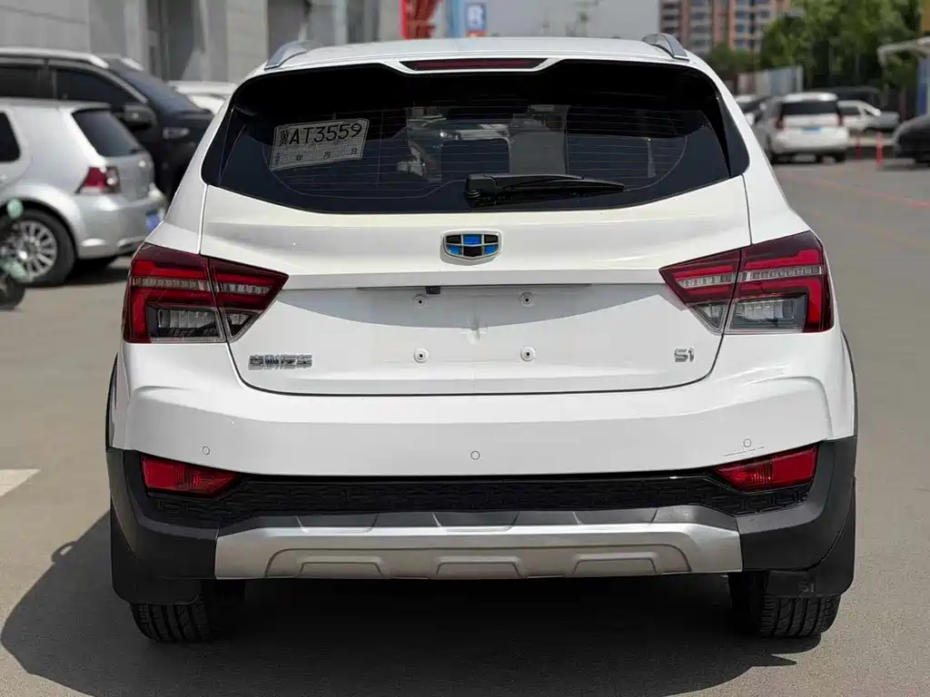 Geely Vision S1 — фото 3