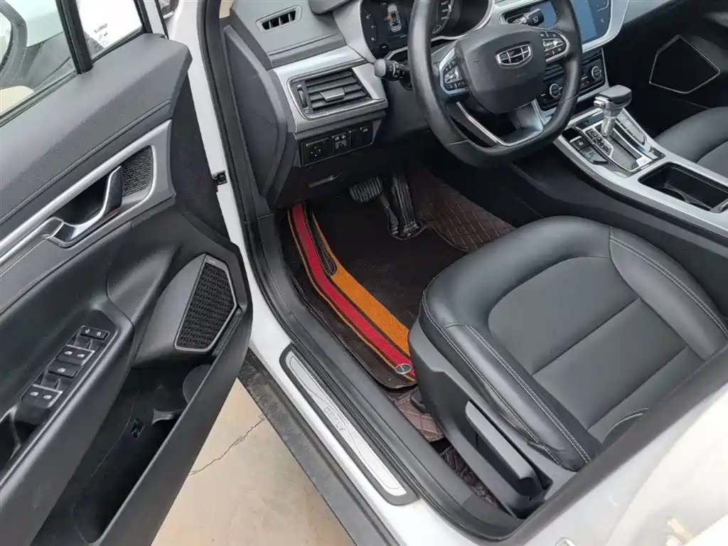 Geely Emgrand GS — фото 16