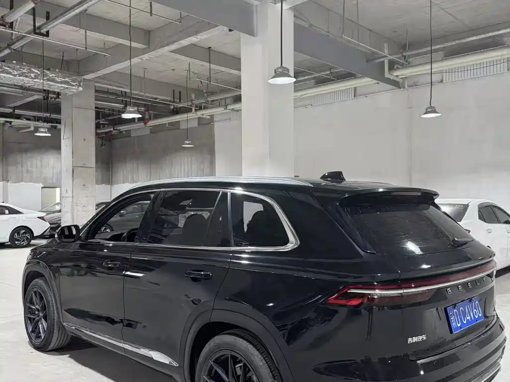 Geely Xingyue L — фото 4