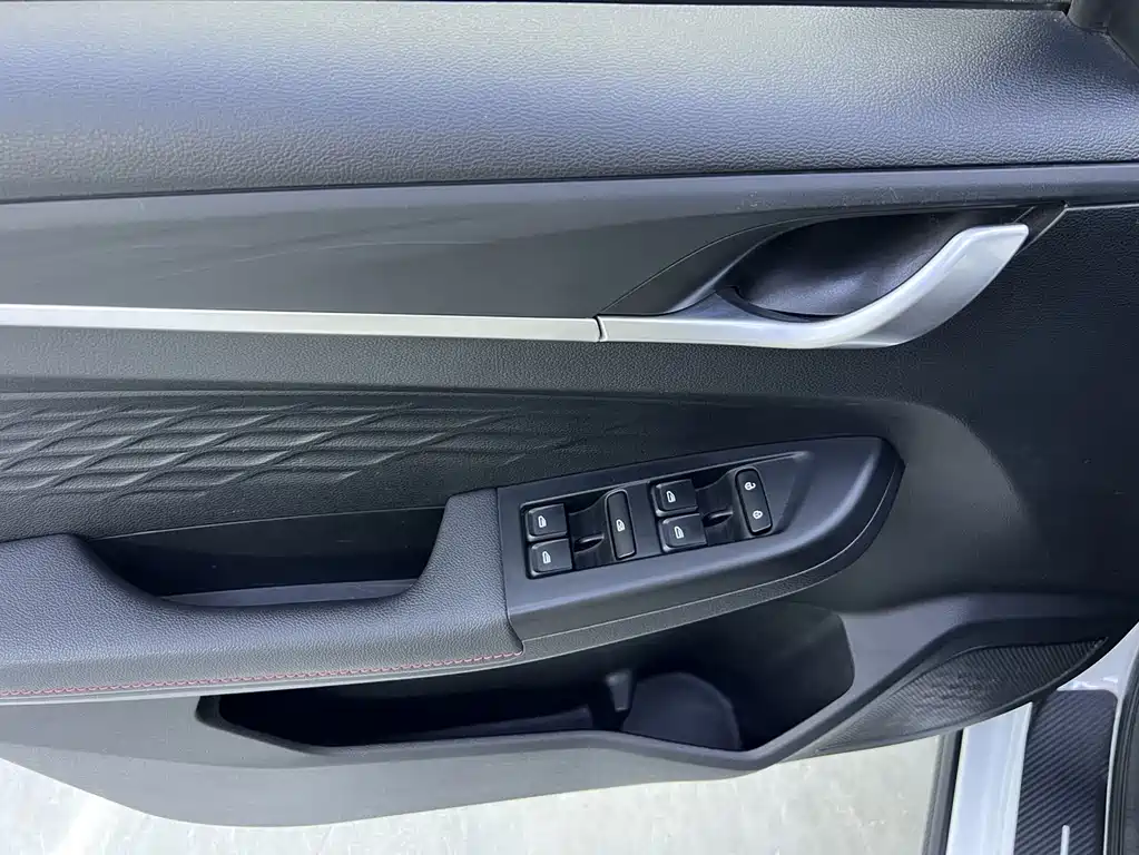 Geely Vision X3 — фото 4