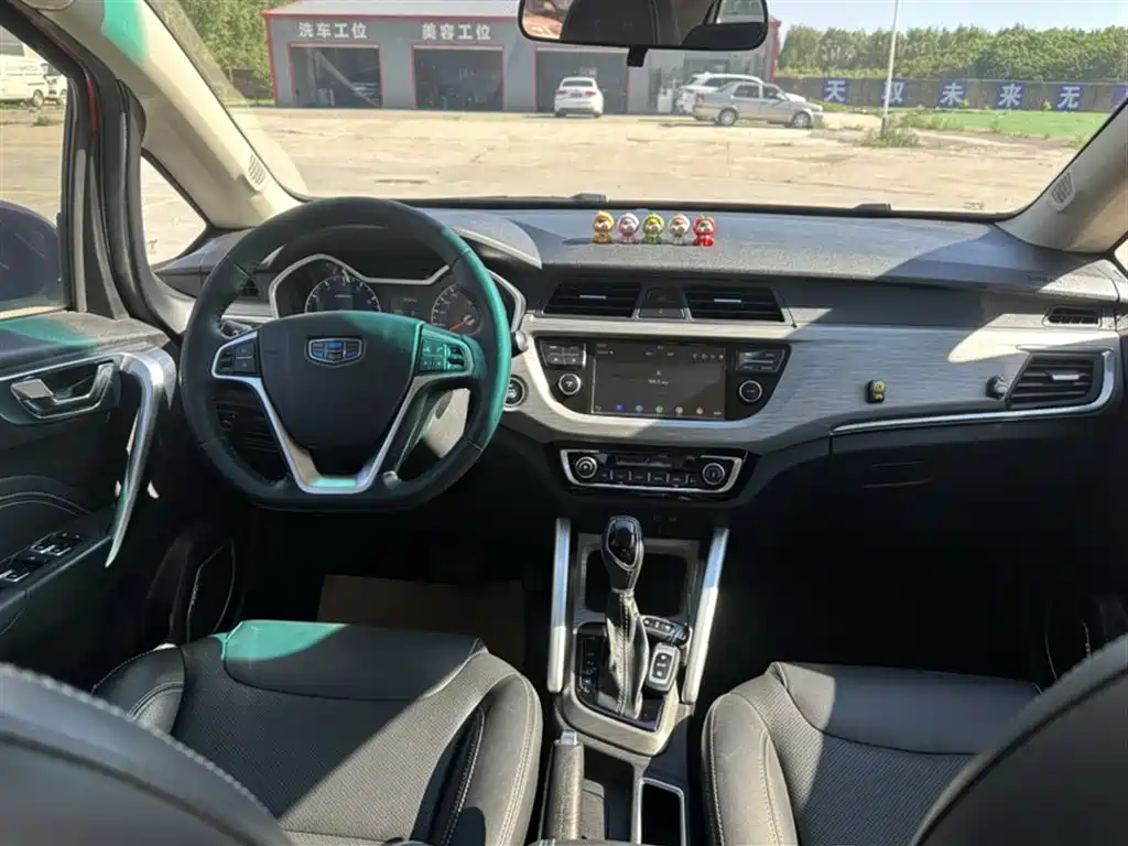 Geely Vision X3 — фото 6