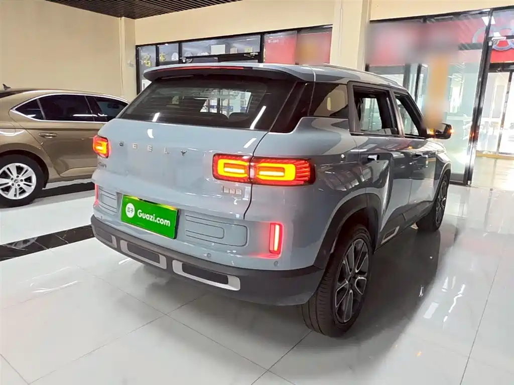 Geely Icon — фото 7