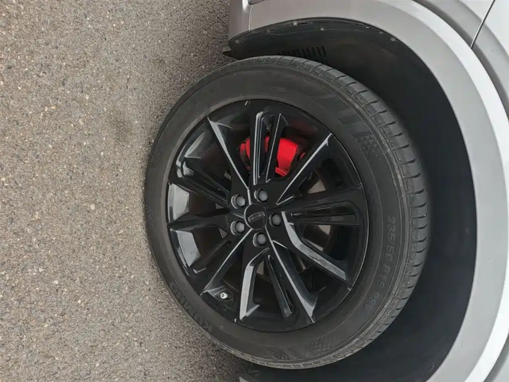 Geely Xingyue — фото 23