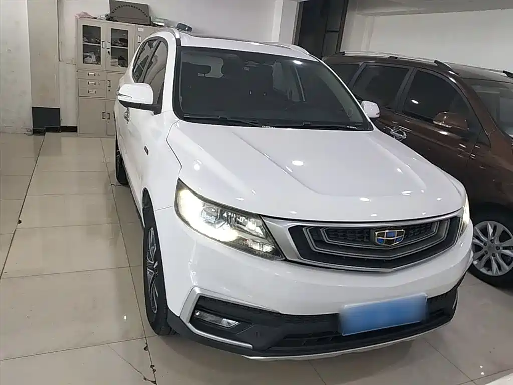 Geely Vision X6 — фото 3