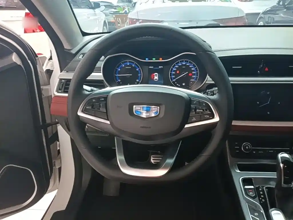 Geely Vision S1 — фото 11
