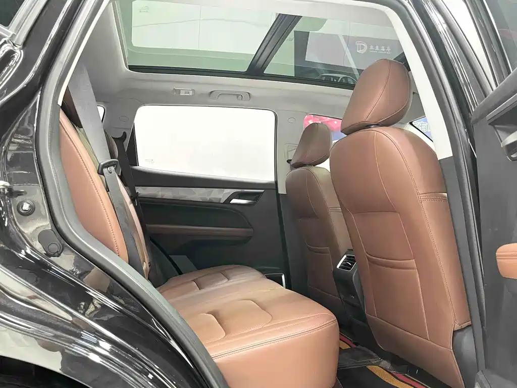 Geely Vision X6 — фото 13