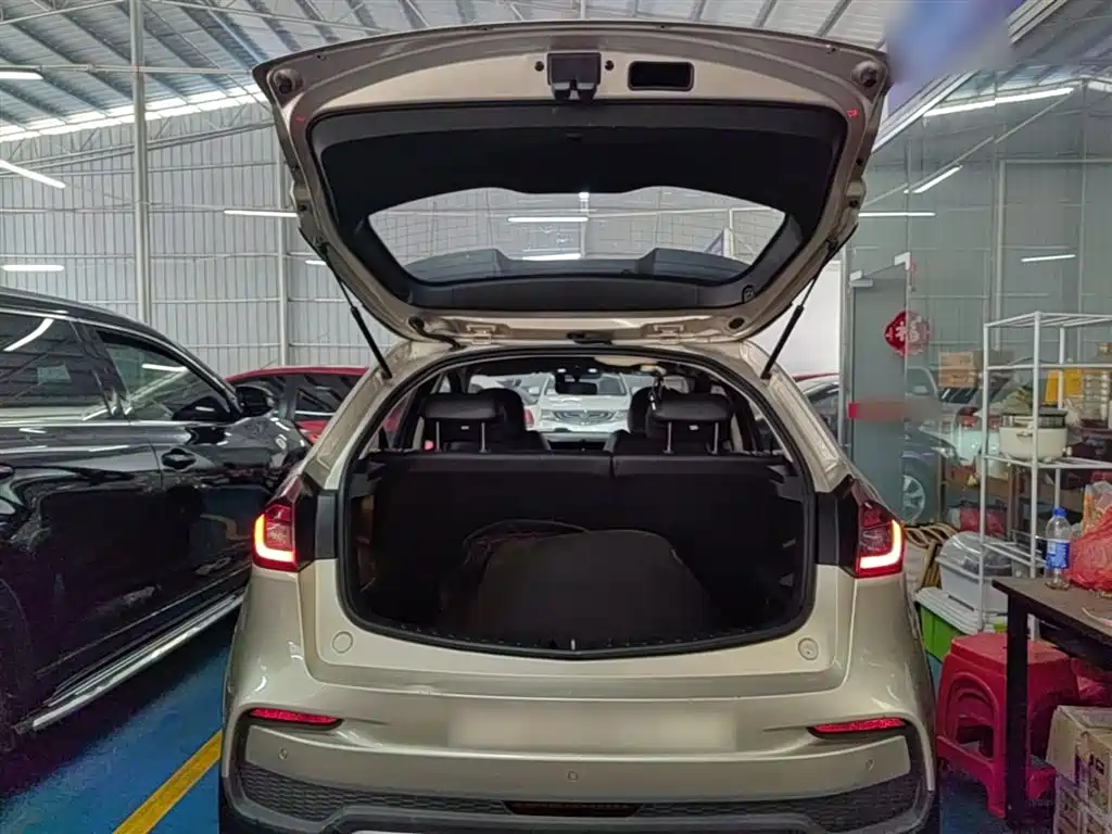 Geely Vision X3 — фото 19