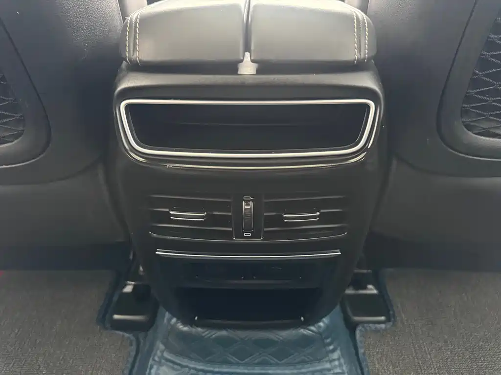 Geely Borui — фото 9