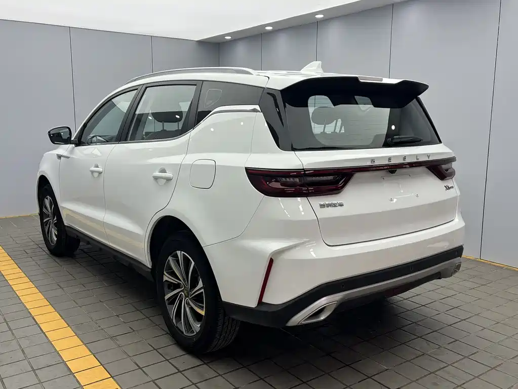 Geely Vision X6 — фото 4