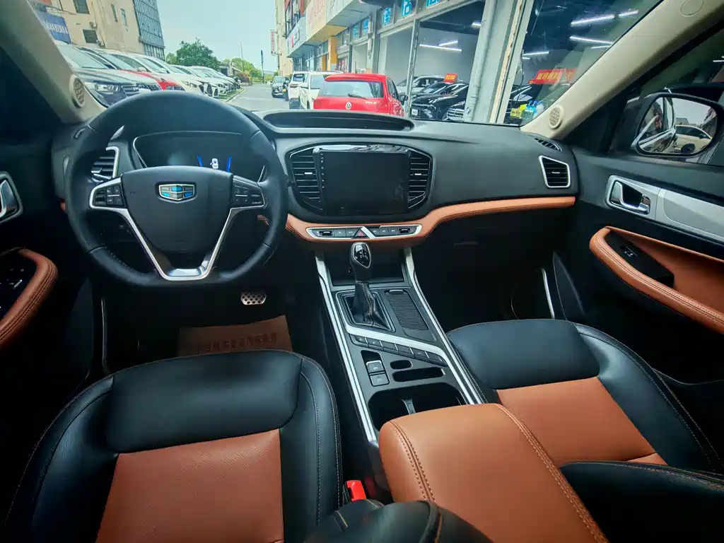 Geely Vision X6 — фото 6