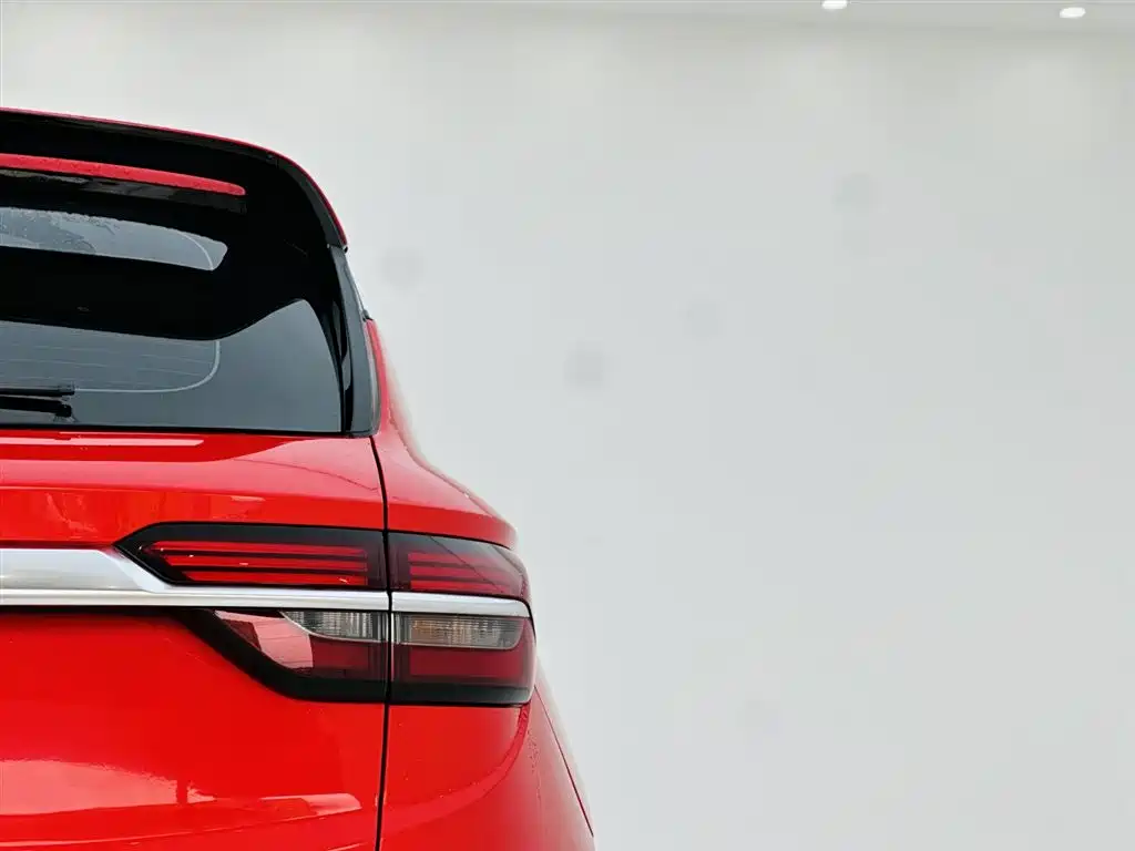 Geely Binyue — фото 10