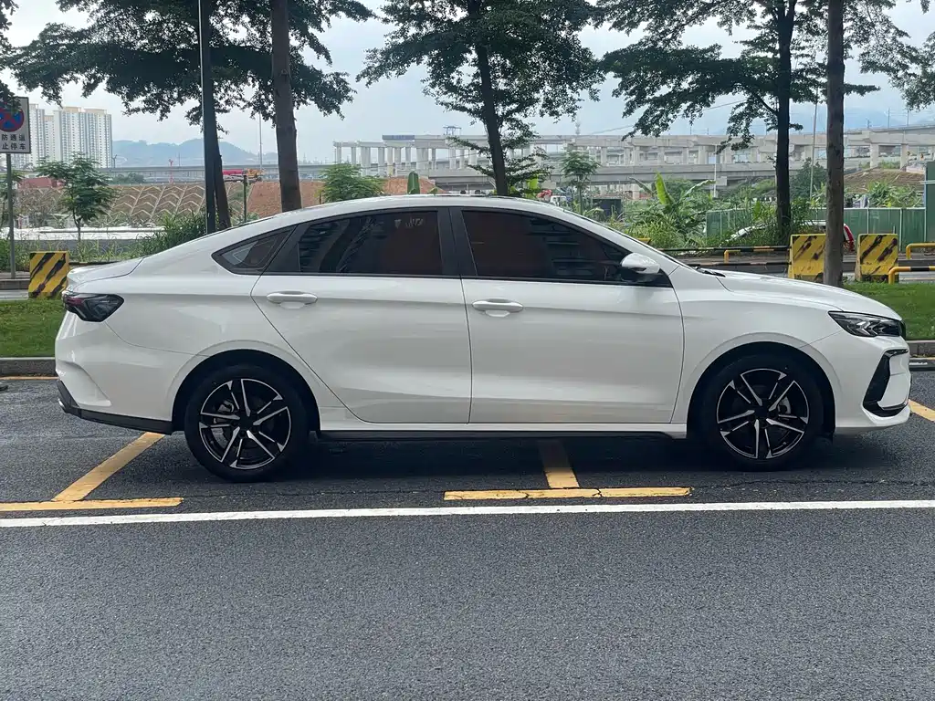 Geely Binrui — фото 4