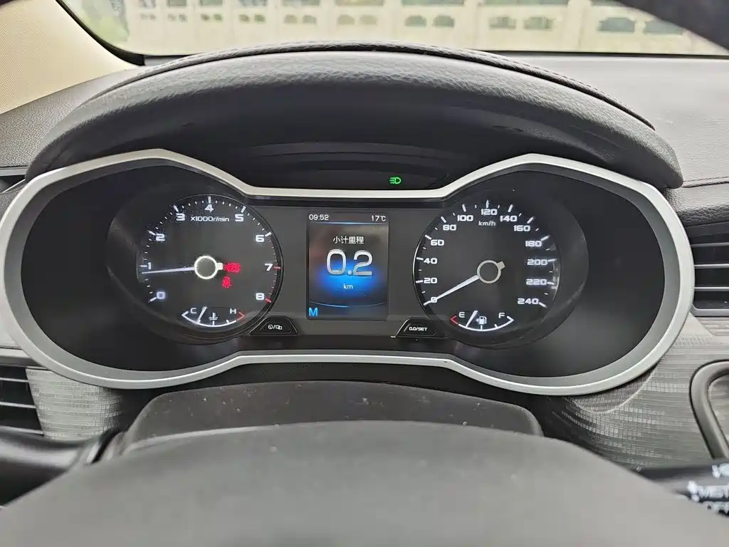 Geely Emgrand GS — фото 10