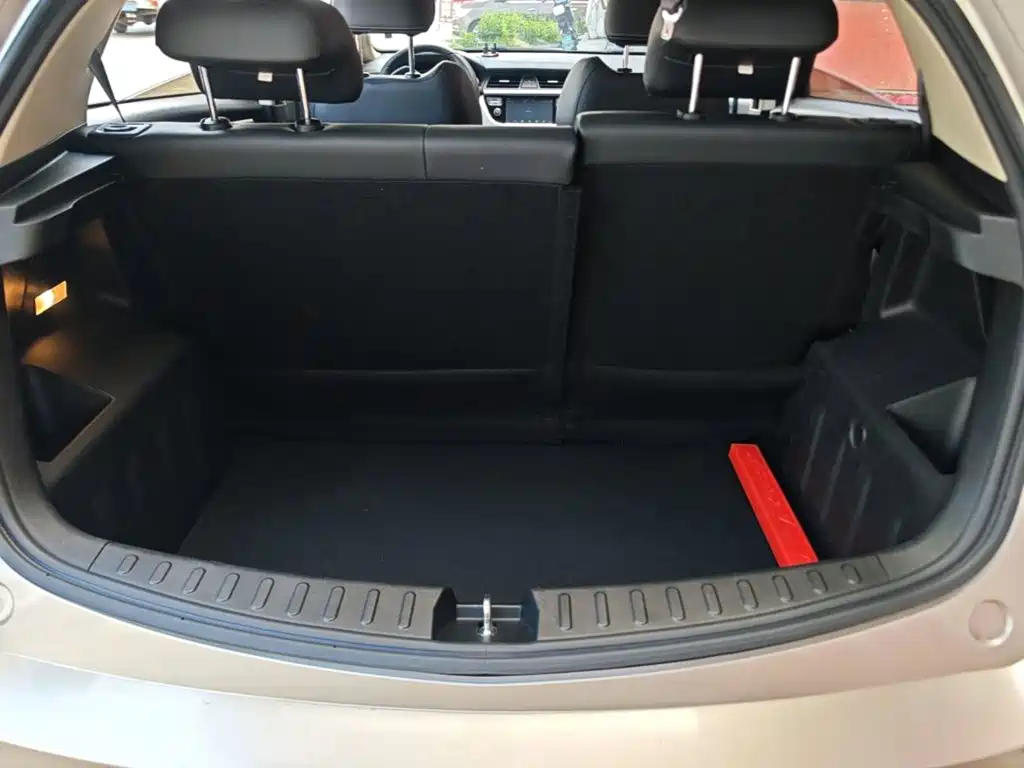 Geely Vision X3 — фото 19