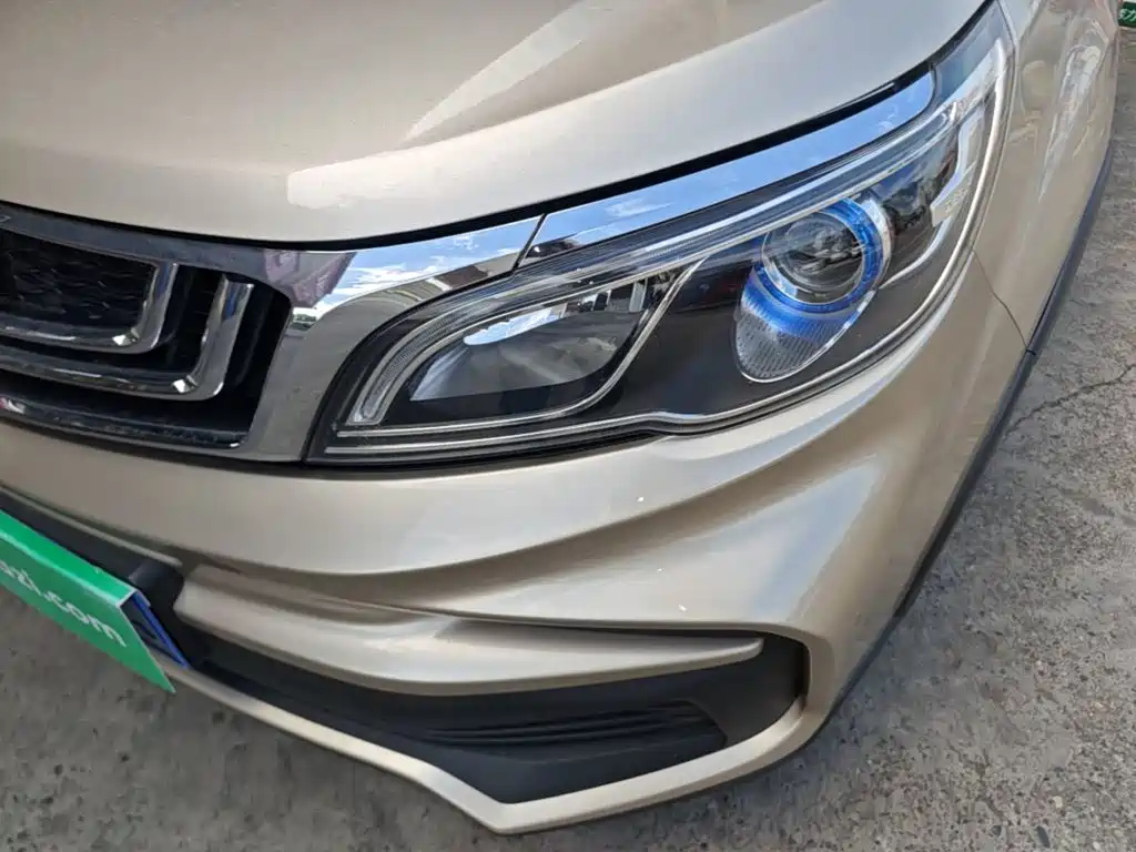 Geely Vision X3 — фото 24